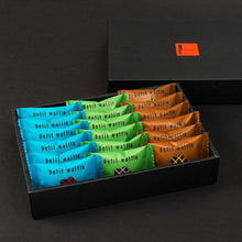 画像をギャラリービューアに読み込む, 【送料込】プティワッフル18個セット | R.L waffle cake