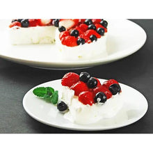 画像をギャラリービューアに読み込む, 阿蘇天然アイス ベリー・ベリー・アイスのお花畑 | 阿蘇天然アイス