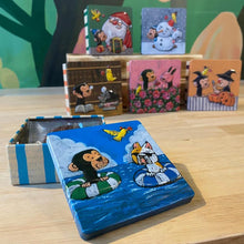 画像をギャラリービューアに読み込む, チョコレート専門店「サルくんの旅缶 6缶セット」