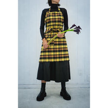 画像をギャラリービューアに読み込む, エプロン(イエロー)