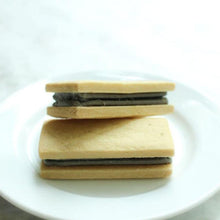 画像をギャラリービューアに読み込む, 米粉のマクロビバターサンド(黒ごま)
