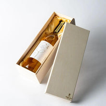 画像をギャラリービューアに読み込む, 茜鶴 白いちごワイン