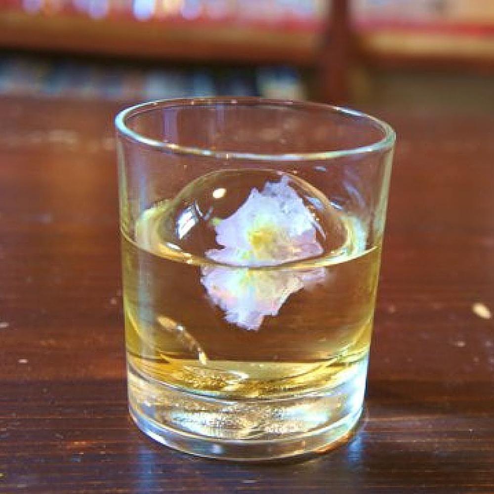 季節の丸氷(桜)