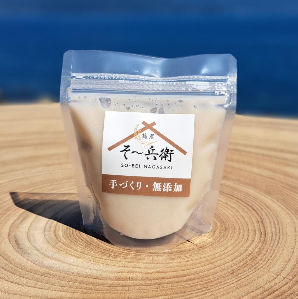 食べる生甘酒(白 or 黒) | 麹屋 そ~兵衛 食べる生甘酒(白 or 黒) | 麹屋 そ~兵衛