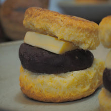 画像をギャラリービューアに読み込む, ねこの形のあんバターサンドスコーン