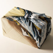 画像をギャラリービューアに読み込む, 風呂敷:浪裏に富士