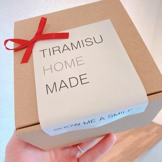 【送料込】ふわとろ口溶け極上の生食感 レアティラミス 全種類 8個セット(プレーンx2、ベリーベリーx1、抹茶x1、ショコラx1、クッキー&クリームx1、ロイヤルミルクティーx1、バニラミルフィーユx1) | TIRAMISU HOME MADE