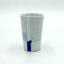 画像をギャラリービューアに読み込む, 染付フリーカップ | by Art