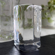 画像をギャラリービューアに読み込む, ロングアイス 4×4×8cm 30個入(1パック/4パック) | 日本氷業株式会社