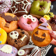 画像をギャラリービューアに読み込む, ハロウィンドーナツ16個BOX | SIUNAUS SWEETS