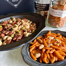 画像をギャラリービューアに読み込む, 7種ミックスナッツ (190g) と 柿ピー (155g) 中瓶 2本セット | 神戸のおまめさんみの屋