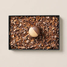 画像をギャラリービューアに読み込む, MAMEIL NAMA CHOCOLATE MACARON - Chocolate / Pistachio / Creme brulee(6個入)