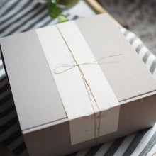 画像をギャラリービューアに読み込む, バターサンドとスコーンのお包み(大) | 自家製酵母スコーン屋 たねのおやつ