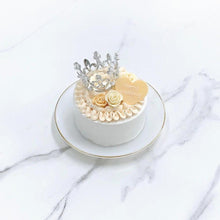 画像をギャラリービューアに読み込む, ティアラ付きセンイルケーキ