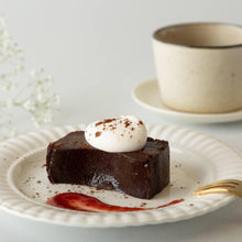 画像をギャラリービューアに読み込む, 有機カカオのグルテンフリーガトーショコラ | バス停前お菓子工場 ちぃラボ