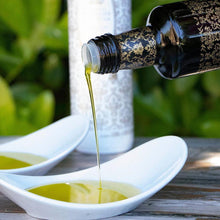 画像をギャラリービューアに読み込む, 【OLIVE JAPAN(R)金賞】エキストラバージンオリーブオイル(黒ボトル・250ml)ギフトBOX