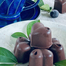 画像をギャラリービューアに読み込む, ホワイト&ミルク&ビター&生チョコ詰合わせ<10個>オーガニックチョコ使用