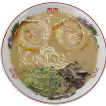 画像をギャラリービューアに読み込む, こってりを超えたトロッと絶品スープ「我流まねしん坊ラーメン」