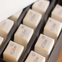 画像をギャラリービューアに読み込む, 【1日15個限定】MOCHI cube®(モチキューブ)15個入り(フレーバー5種・各3個) | 宝月堂
