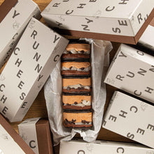 画像をギャラリービューアに読み込む, 羽二重チョコバターチーズサンド 5個入 | RUNNY CHEESE(ラニーチーズ)