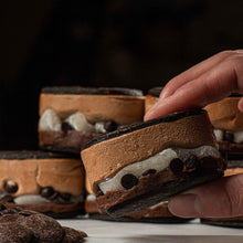 画像をギャラリービューアに読み込む, 羽二重チョコバターチーズサンド 5個入 | RUNNY CHEESE(ラニーチーズ)
