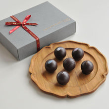 画像をギャラリービューアに読み込む, 日本酒のチョコレートアソート