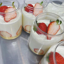 画像をギャラリービューアに読み込む, いちごスイーツ缶