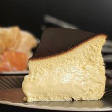 画像をギャラリービューアに読み込む, バスクチーズケーキ(4号/5号) | atelier re:verb(アトリエ リバーブ)