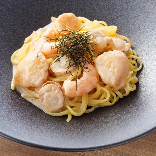 エビ、ホタテ、じゃがいもの明太子クリームソース(リングイネ) 