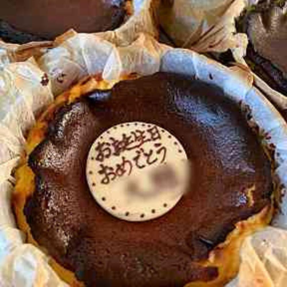 とろけるバスクチーズケーキ
