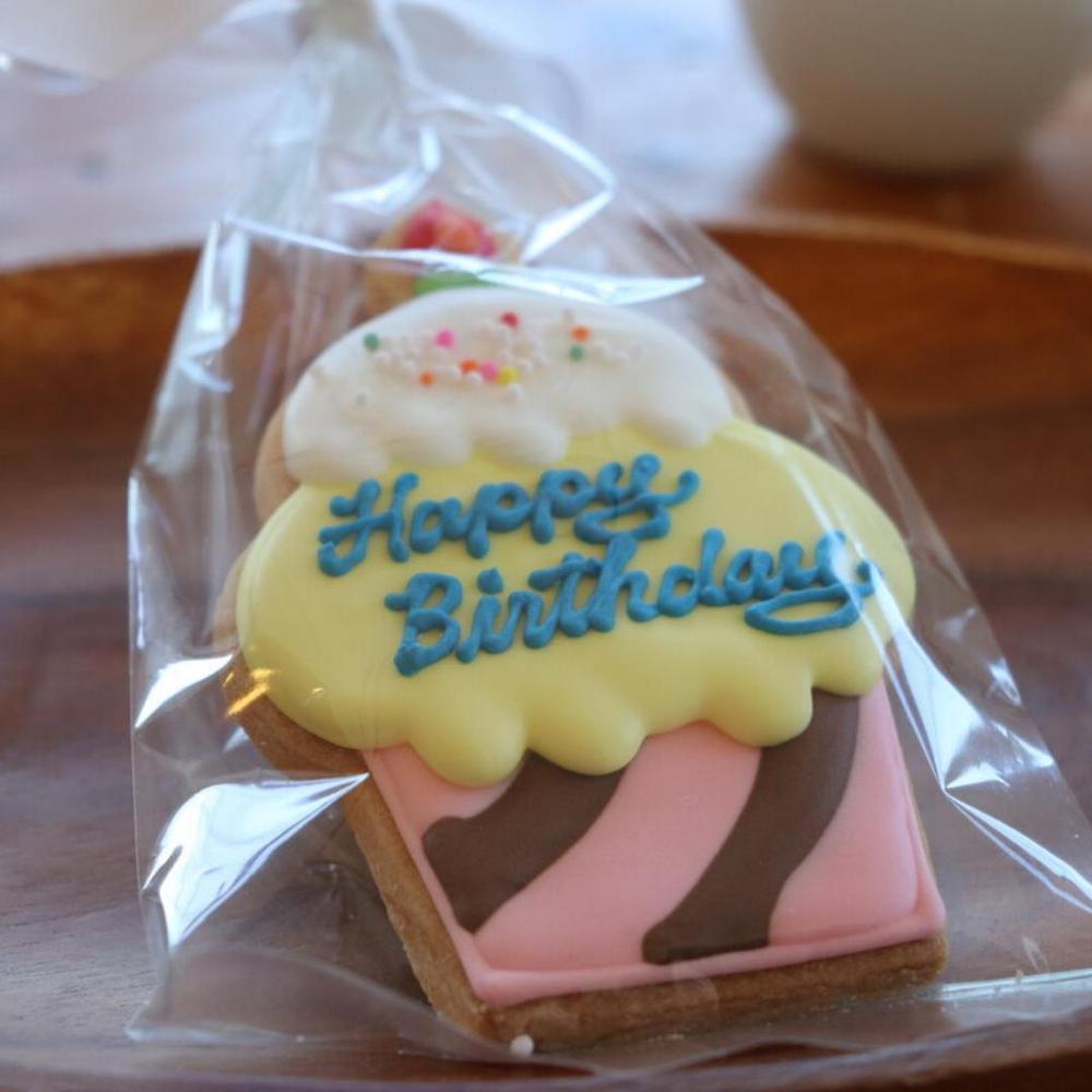 【アイシングクッキー】カップケーキ Happy Birthday