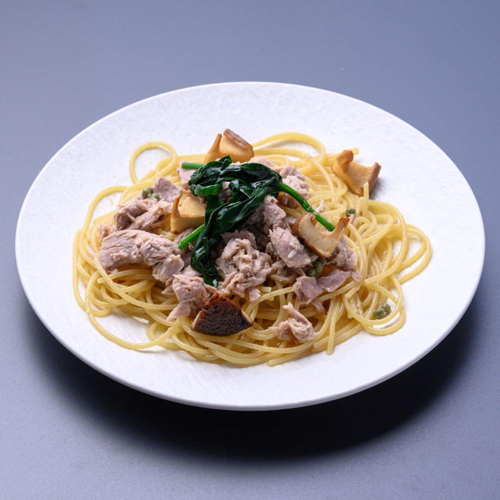 「カニ屋が作る 海のパスタ」海香る シビマグロ 和風ペペロンチーノ