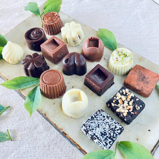 ホワイト＆ミルク＆ビター＆生チョコ詰合わせ＜15個＞オーガニックチョコ使用