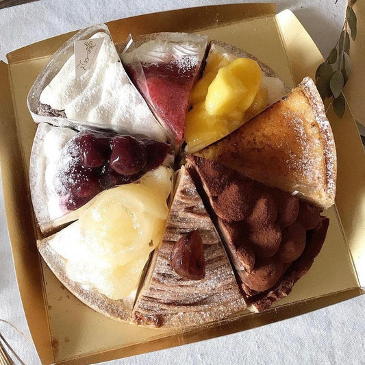 【送料無料】8種を楽しむ贅沢アソートスイーツ18cmホール(8名様用) | COTOYU SWEETS（コトユスイーツ）