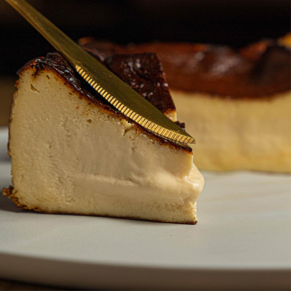 グルテンフリーバスクチーズケーキ