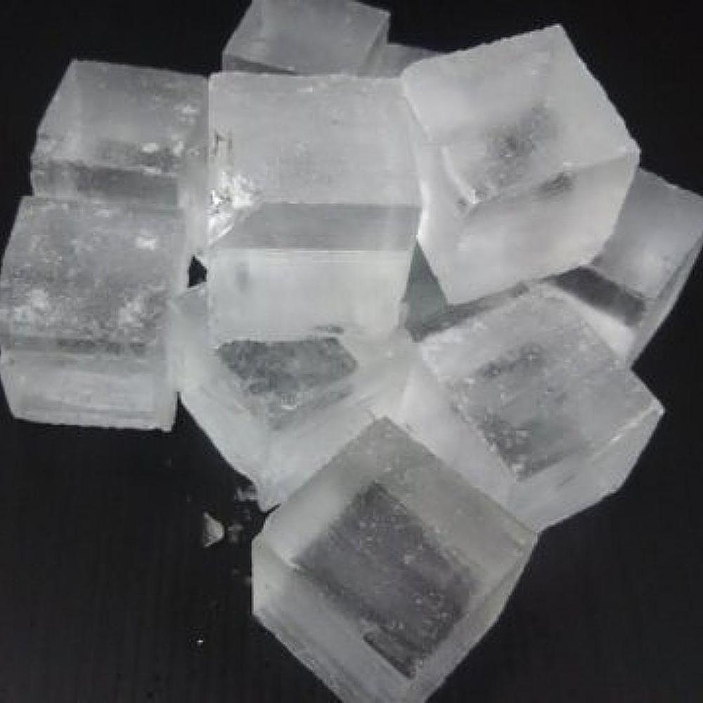 ロック用キューブ氷(約1.7kg) | 四国アイス