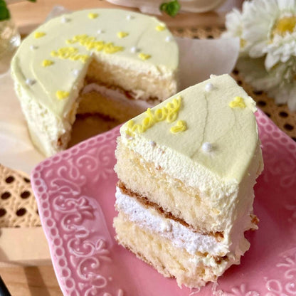 散りばめハートとパールのランチボックスケーキ