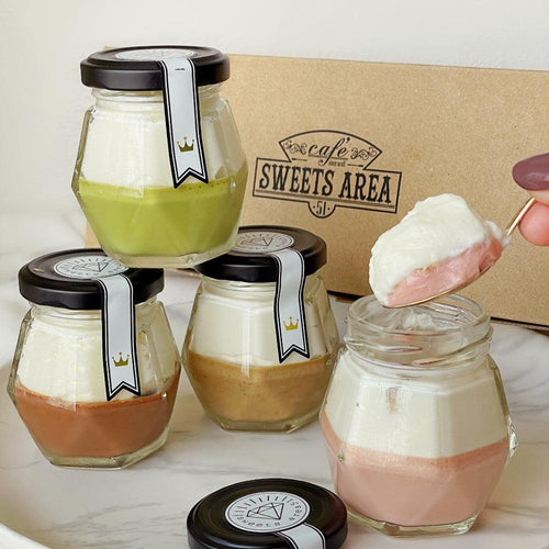 【生チョコクリーム】4種のフレーバーあり(生チョコ,苺生チョコ,抹茶生チョコ,アールグレイ生チョコ)とろける食感のスイーツです。