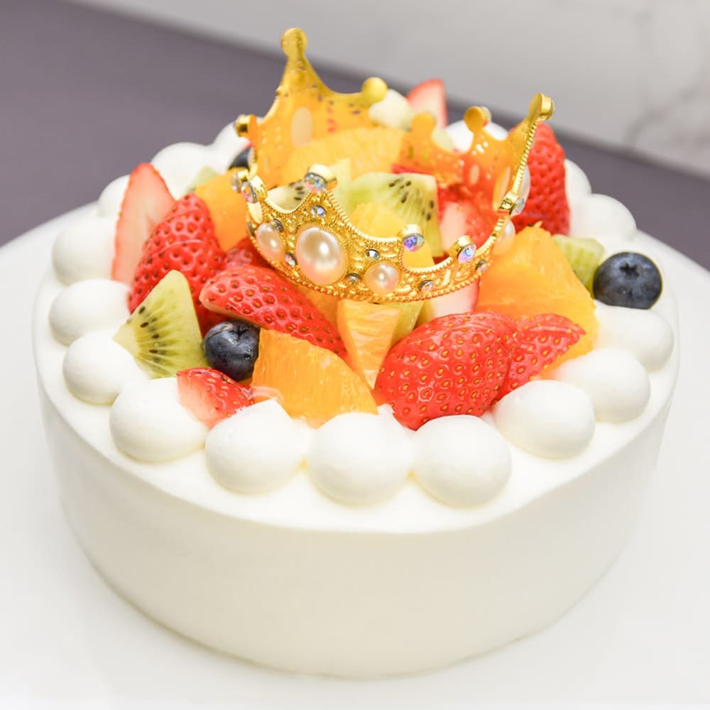 【送料込】ティアラ付き デコレーションケーキ 5号（誕生日・推し活・バースデー・映え）