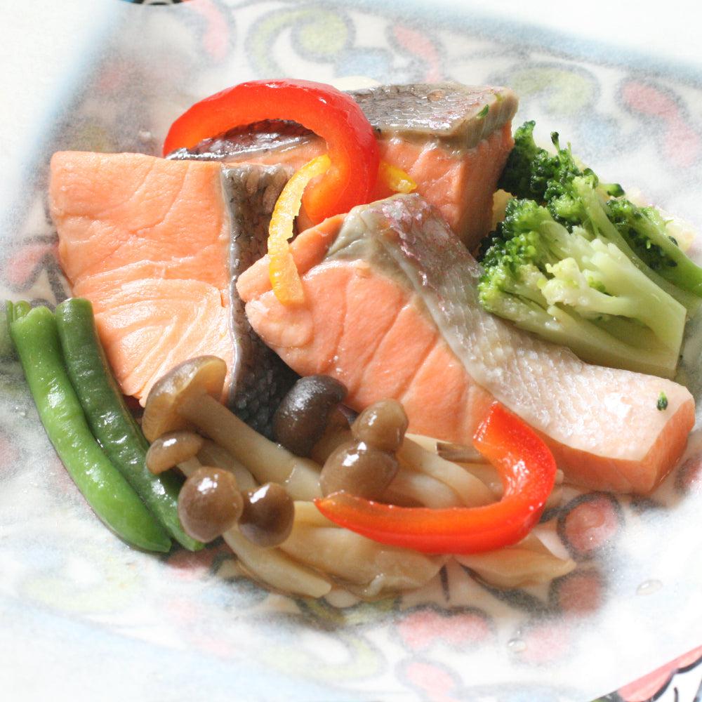 サーモンと季節野菜の柚子塩蒸し