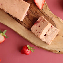 画像をギャラリービューアに読み込む, 【3月4月限定】苺のクリームチーズケーキ フルサイズ
