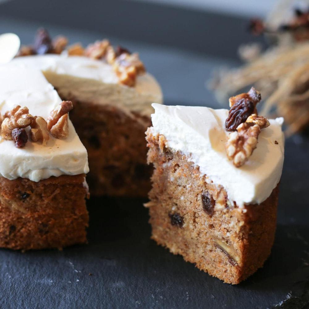 キャロットケーキ | F&.. グルテンフリーのお菓子（エフアンド）