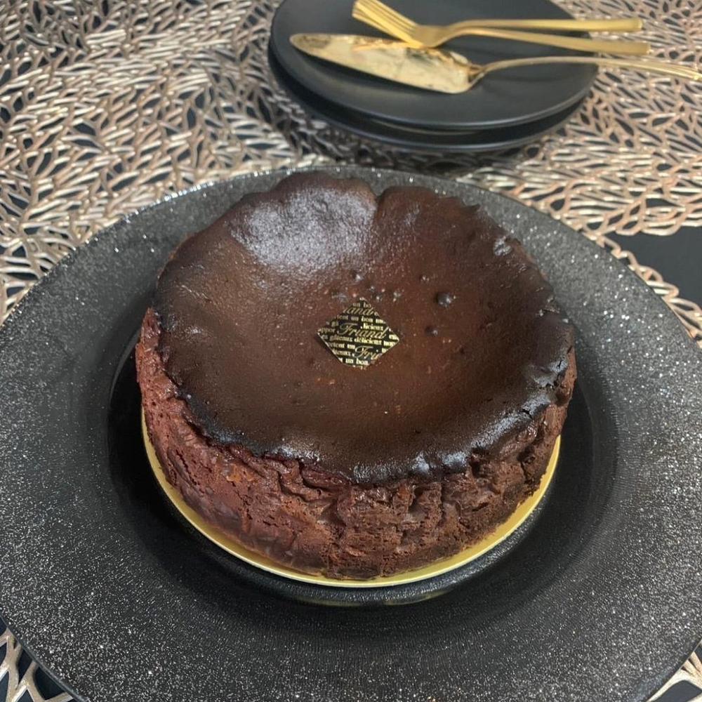 バスクチーズケーキ~プレミアムショコラ～