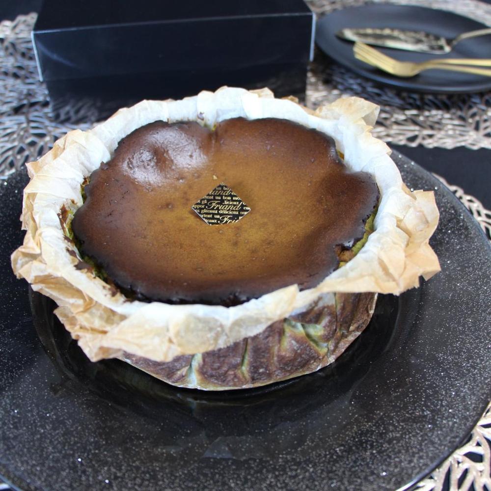 抹茶バスクチーズケーキ