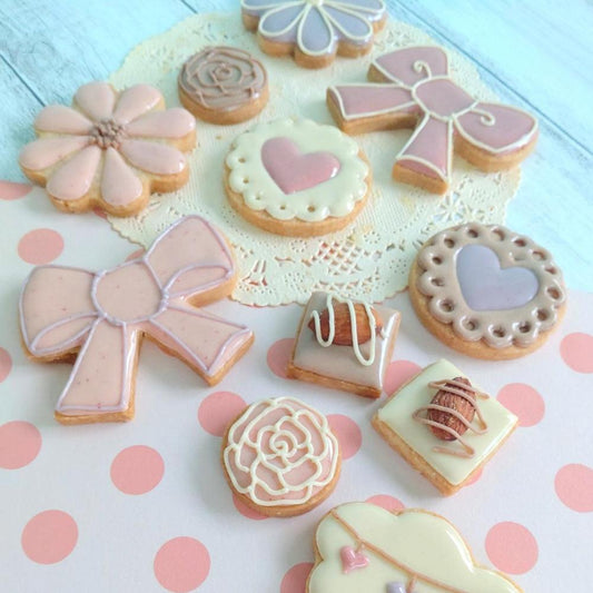【送料無料】自宅で簡単！＊天然色素で作る＊アイシングクッキーキット「ラブリー♡」 | Hako's（ハコズ）