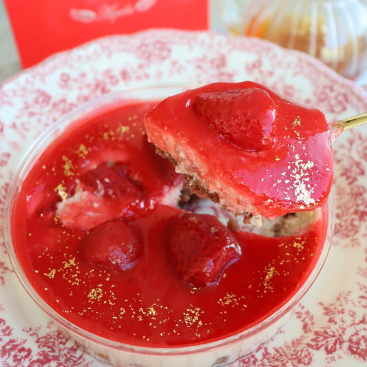 【送料無料】シルキーティラミス・ストロベリーホール | ティラミス専門店Aquila