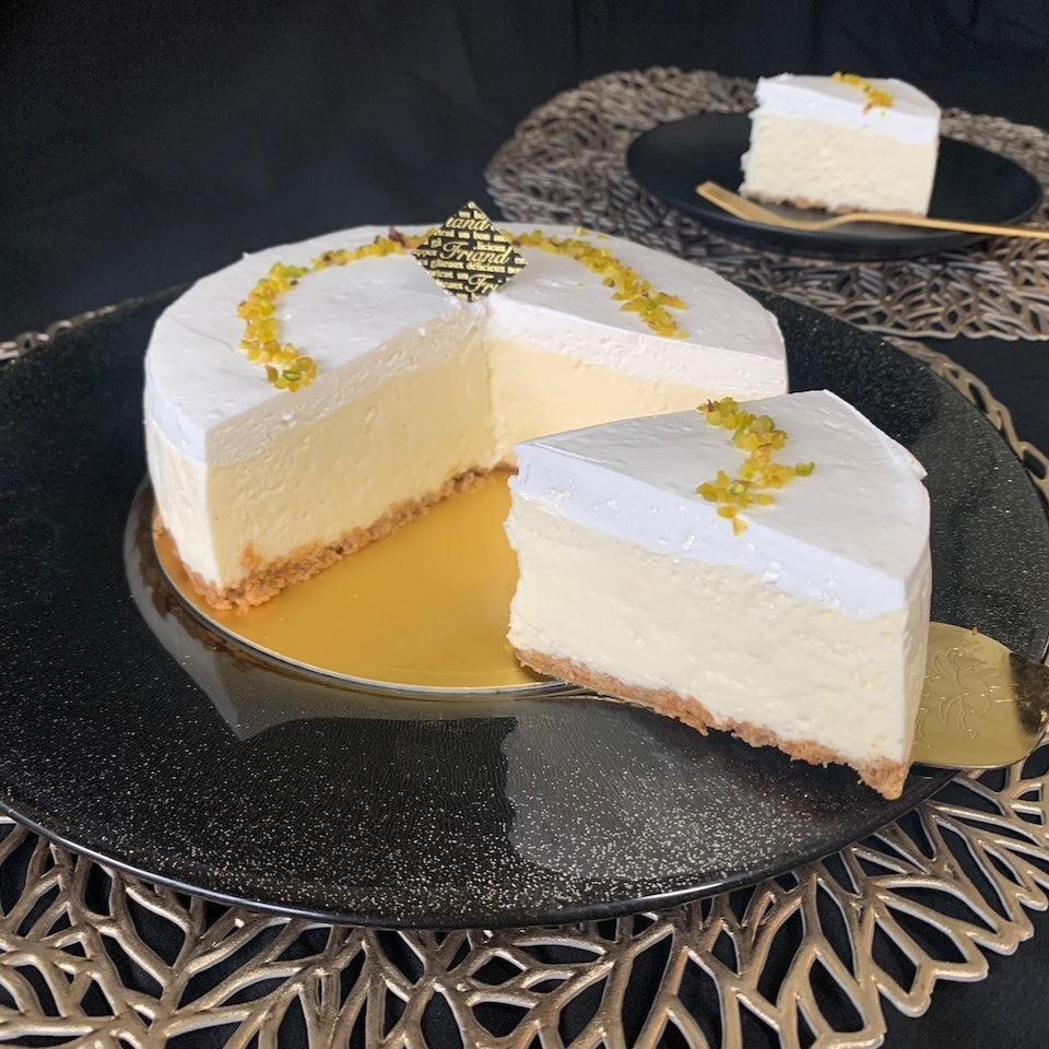 ★夏季限定★ふんわりレアチーズケーキ☆バースデーケーキや記念日ギフトやお祝いプレゼントにも♪ | tassy（タッシー）