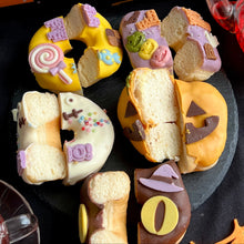 画像をギャラリービューアに読み込む, ハロウィンドーナツ５個BOX | SIUNAUS SWEETS
