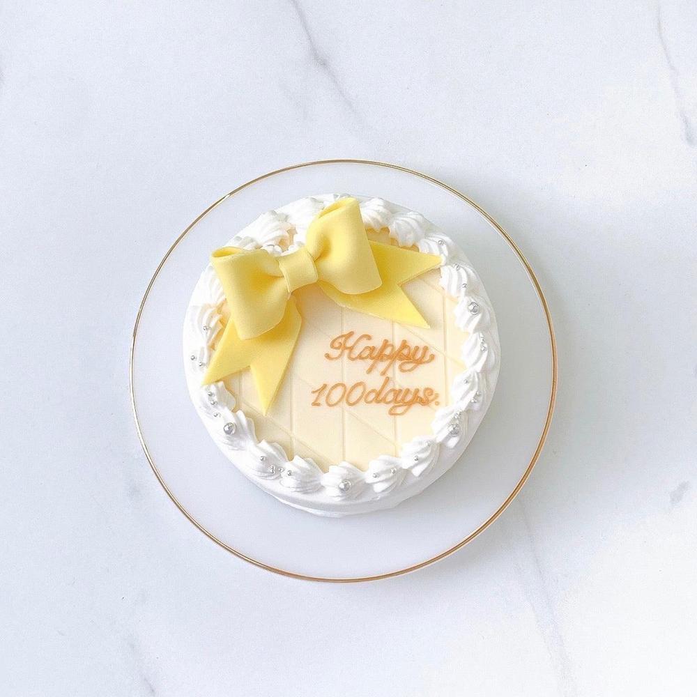リボン付きキルティングケーキ