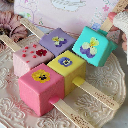 エディブルフラワーロリポップ